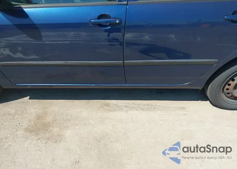 2005 Toyota Corolla Ce z USA, uszkodzony, nr VIN 2T1BR32EX5C501595